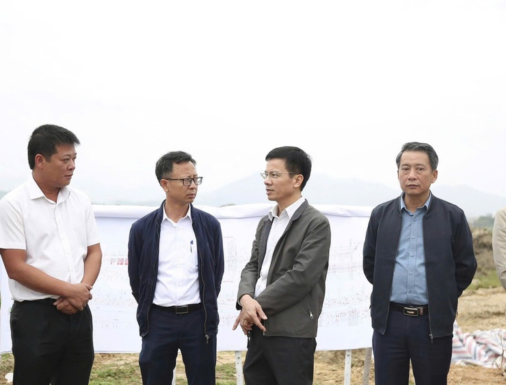 ĐẢNG ỦY XÃ SÓC SƠN TỔ CHỨC KIỂM TRA THỰC ĐỊA CÔNG TÁC GIẢI PHÓNG MẶT BẰNG DỰ ÁN NÂNG CẤP, MỞ RỘNG QUỐC LỘ 3- Ảnh 3.