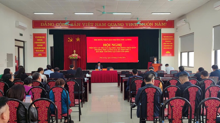 Phường Phú Lương tổ chức hội nghị tiếp xúc cử tri sau kỳ họp Quốc hội và HĐND phường- Ảnh 2.