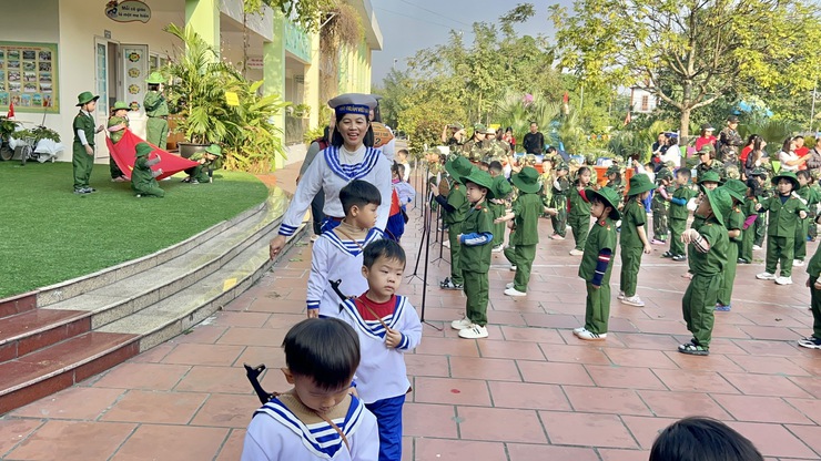 Trường Mầm non Tam Hưng A: Sôi nổi Ngày hội thể thao của các Chiến binh nhí năm học 2025-2026- Ảnh 7.