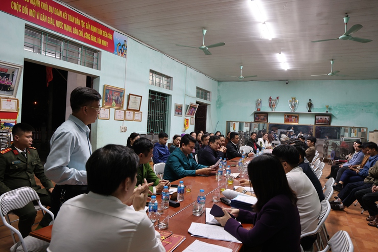 Hội nghị tuyên truyền, vận động, lắng nghe ý kiến của Nhân dân liên quan đến công tác giải phóng mặt bằng “Dự án cải tạo, nâng cấp Quốc lộ 6 đoạn Ba La – Xuân Mai” trên địa bàn xã Phú Nghĩa- Ảnh 2.