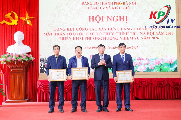 Đảng uỷ xã Kiều Phú tổng kết công tác xây dựng Đảng năm 2025, triển khai nhiệm vụ trọng tâm năm 2026- Ảnh 16.