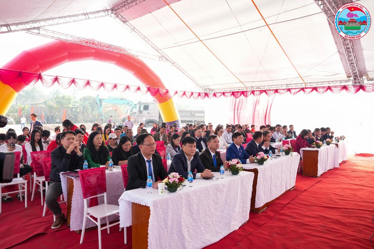 Xã Hưng Đạo long trọng tổ chức lễ khởi công xây dựng Trường THPT Cao Bá Quát- Ảnh 1.