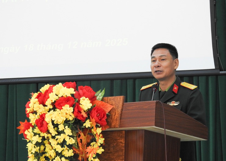 TRUNG GIÃ TỔNG KẾT CÔNG TÁC QUỐC PHÒNG, QUÂN SỰ ĐỊA PHƯƠNG NĂM 2025- Ảnh 3.