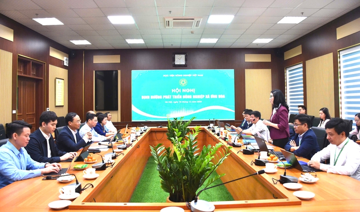 UBND XÃ ỨNG HÒA LÀM VIỆC VỚI HỌC VIỆN NÔNG NGHIỆP VIỆT NAM VỀ ĐỊNH HƯỚNG PHÁT TRIỂN NÔNG NGHIỆP GIAI ĐOẠN 2026–2030.- Ảnh 1.