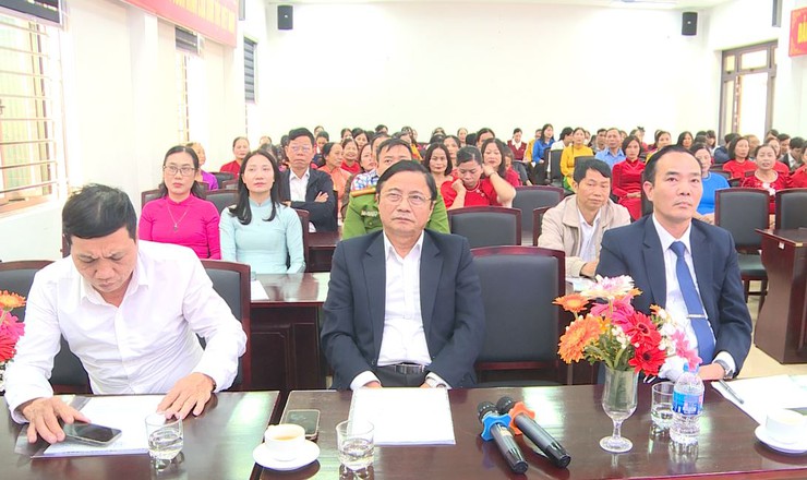 UBND xã Phúc Lộc tổ chức Tụ điểm truyền thông Tháng hành động quốc gia về dân số- Ảnh 3.