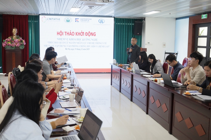 Khởi động nhiệm vụ khoa học - công nghệ thúc đẩy quản lý nhân lực y tế trong phòng, chống HIV/AIDS và bệnh lao- Ảnh 1.