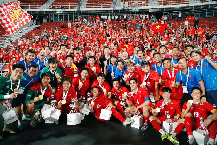 Cầu thủ Khuất Văn Khang – Niềm tự hào của quê hương Phúc Lộc- Ảnh 3.