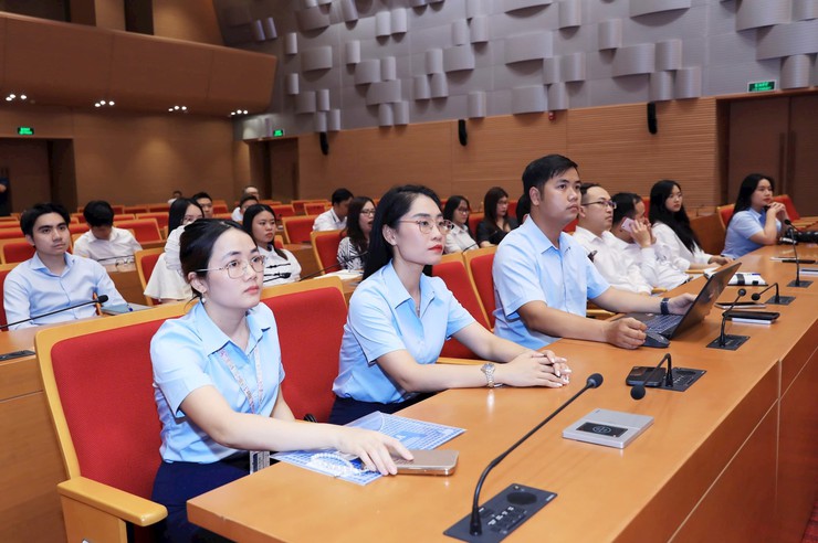 Hà Nội: Tổ chức tập huấn toàn diện, bảo đảm vận hành thống nhất mô hình Trung tâm Phục vụ hành chính công một cấp- Ảnh 1.