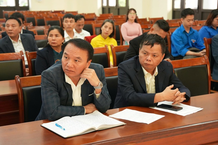 UBND xã Thiên Lộc tổ chức Hội nghị tổng kết công tác thu thuế sử dụng đất phi nông nghiệp năm 2025- Ảnh 2.