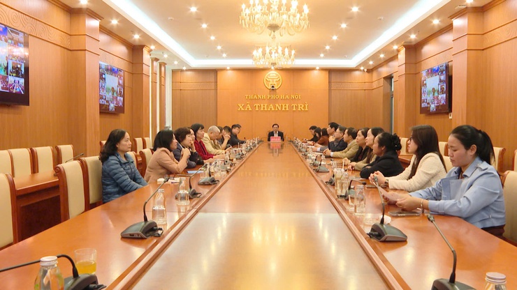 Xã Thanh Trì:  Dự trực tuyến Hội nghị toàn quốc tổng kết công tác tuyên giáo và dân vận năm 2025- Ảnh 3.