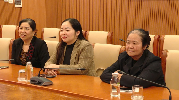 Xã Thanh Trì:  Dự trực tuyến Hội nghị toàn quốc tổng kết công tác tuyên giáo và dân vận năm 2025- Ảnh 5.