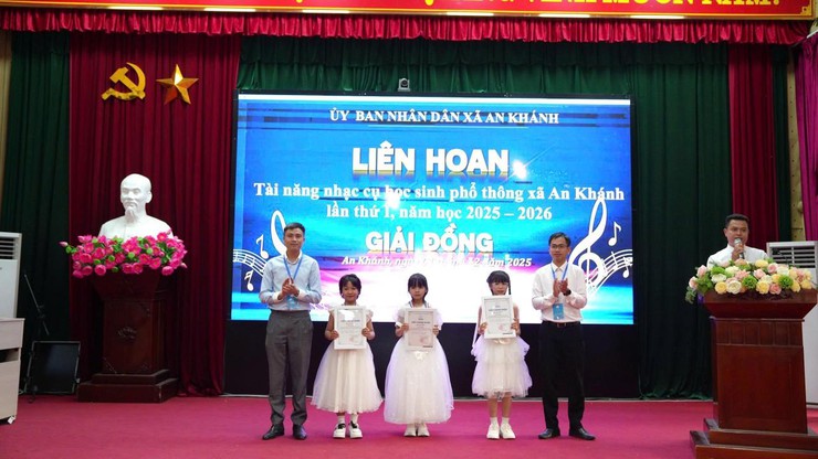 Liên hoan tài năng nhạc cụ học sinh phổ thông xã An Khánh lần thứ I năm học 2025 - 2026- Ảnh 13.