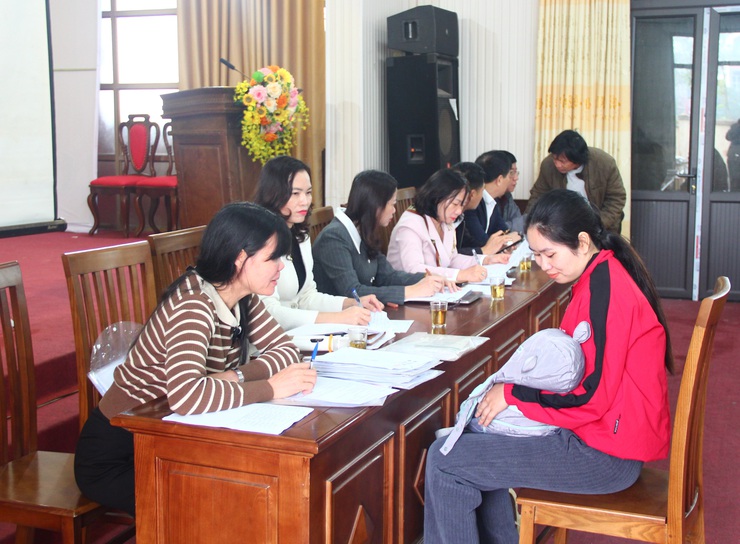 Hội đồng xác định mức độ khuyết tật xã Thạch Thất tổ chức họp xét đánh giá mức độ khuyết tật trên địa bàn- Ảnh 3.