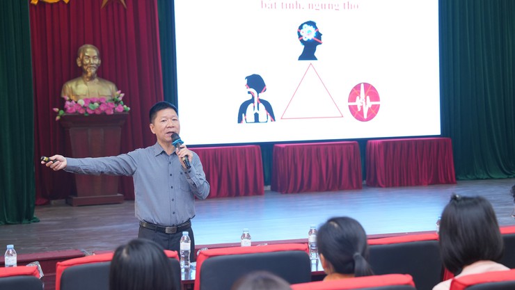 Xã Dương Hoà tổ chức tập huấn sơ cấp cứu, phòng chống tai nạn thương tích và chăm sóc sức khỏe góp phần xây dựng cộng đồng an toàn - Ảnh 8.