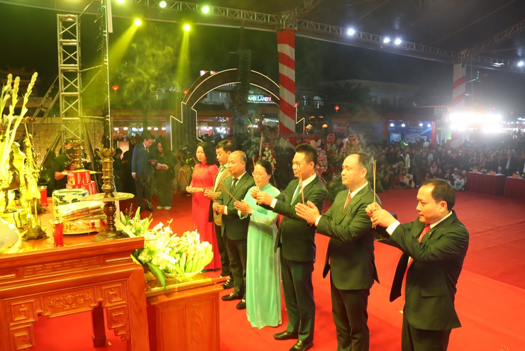 Dấu ấn lan tỏa từ Lễ hội vinh danh làng nghề Phú Xuyên 2025- Ảnh 1.