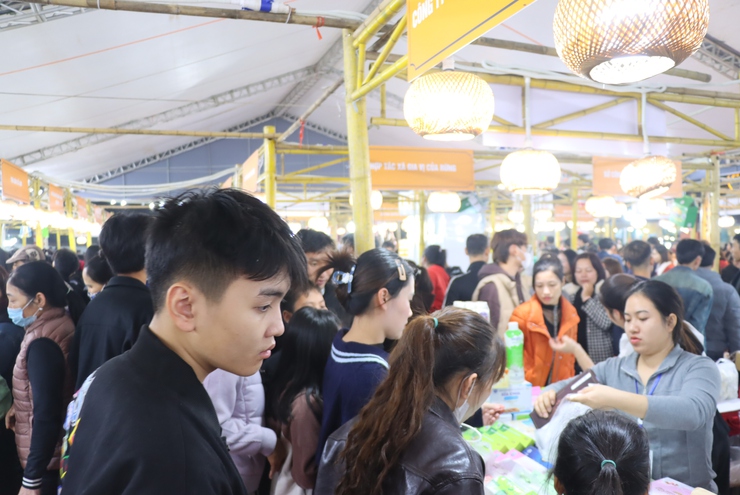 Dấu ấn lan tỏa từ Lễ hội vinh danh làng nghề Phú Xuyên 2025- Ảnh 23.