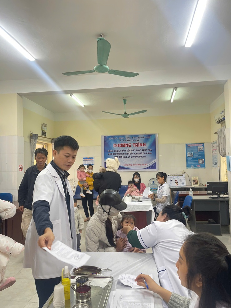 Xã Chương Dương triển khai chiến dịch bổ sung vitamin A đợt 2 năm 2025- Ảnh 2.