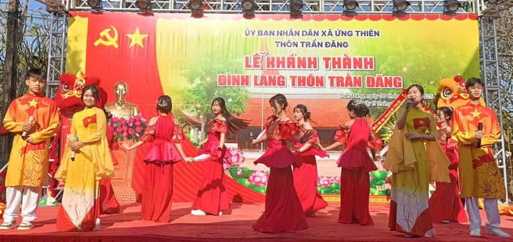 Thôn Lưu Khê và thôn Trần Đăng Xã Ứng Thiên tổ chức lễ khánh thành Đình làng: Gìn giữ và lan tỏa giá trị văn hóa truyền thống- Ảnh 17.