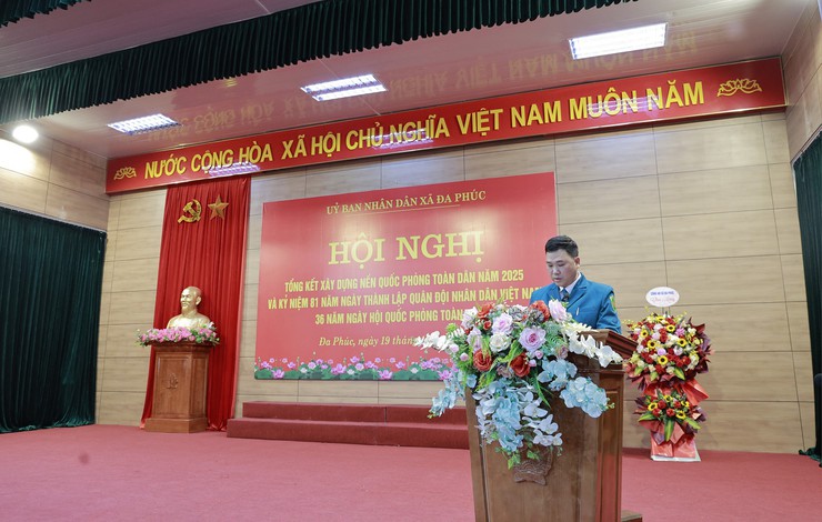 XÃ ĐA PHÚC - TỔNG KẾT CÔNG TÁC QUÂN SỰ, QUỐC PHÒNG ĐỊA PHƯƠNG NĂM 2025 VÀ GẶP MẶT KỶ NIỆM 81 NĂM NGÀY THÀNH LẬP QUÂN ĐỘI NHÂN DÂN VIỆT NAM- Ảnh 6.