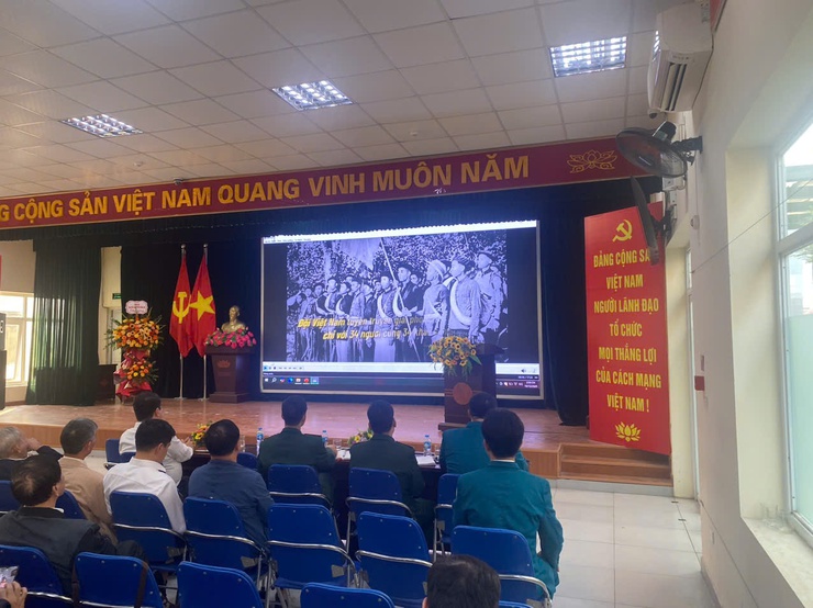 PHƯỜNG GIẢNG VÕ: TỔNG KẾT CÔNG TÁC QUÂN SỰ, QUỐC PHÒNG NĂM 2025, TRIỂN KHAI NHIỆM VỤ NĂM 2026- Ảnh 2.