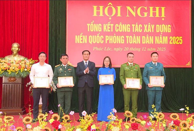 Xã Phúc Lộc tổ chức Hội nghị tổng kết công tác xây dựng nền quốc phòng toàn dân năm 2025- Ảnh 9.