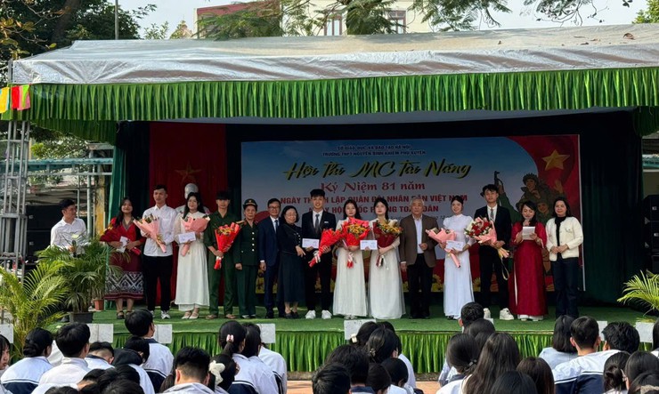 Trường THPT Nguyễn Bỉnh Khiêm tổ chức Hội thi "MC tài năng"- Ảnh 7.