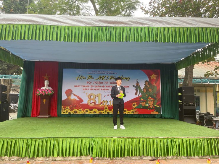 Trường THPT Nguyễn Bỉnh Khiêm tổ chức Hội thi "MC tài năng"- Ảnh 6.