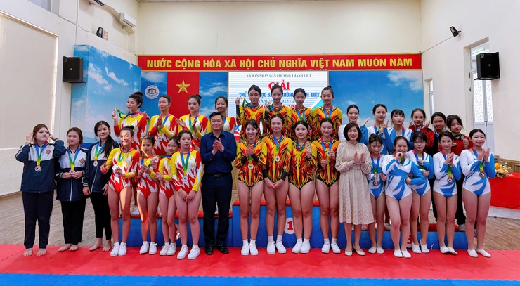 Sôi nổi giải Aerobic trong khuôn khổ Giải Thể thao học sinh năm học 2025 -2026- Ảnh 6.