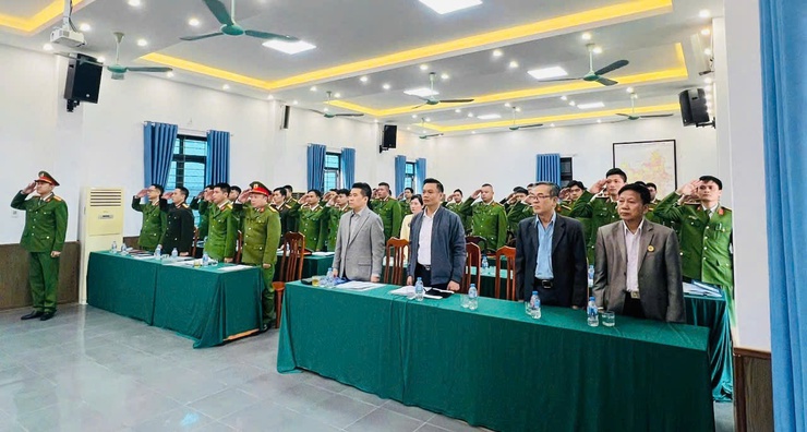 CÔNG AN XÃ HÁT MÔN TỔ CHỨC HỘI NGHỊ TỔNG KẾT CÔNG TÁC NĂM 2025, TRIỂN KHAI CHƯƠNG TRÌNH CÔNG TÁC NĂM 2026- Ảnh 1.