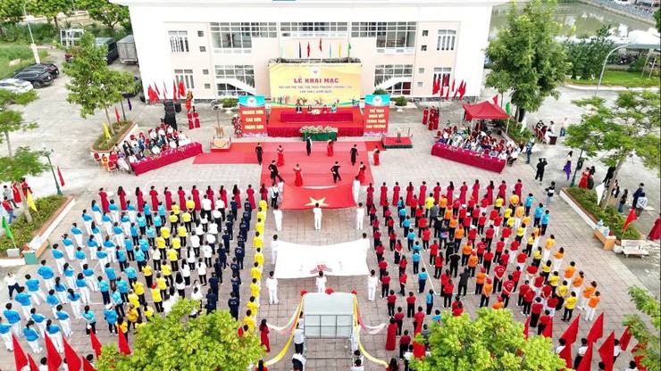 Ngày hội thể thao của Nhân dân phường Thượng Cát “Đoàn kết, trung thực, cao thượng, tiến bộ”- Ảnh 1.