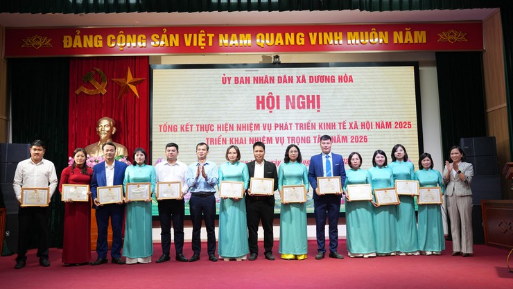 Hội nghị tổng kết thực hiện nhiệm vụ phát triển kinh tế - xã hội năm 2025; phương hướng, nhiệm vụ trọng tâm năm 2026- Ảnh 14.