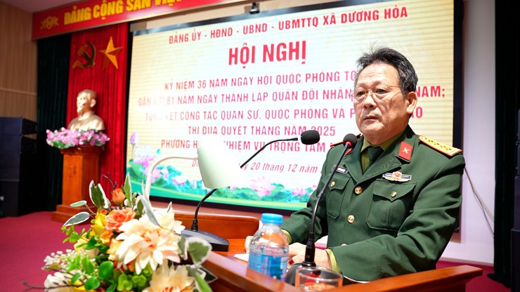 UBND xã Dương Hòa tổ chức Kỷ niệm 36 năm Ngày Hội Quốc phòng toàn dân gắn với 81 năm Ngày thành lập Quân đội nhân dân Việt Nam và Tổng kết công tác quân sự, quốc phòng năm 2025...- Ảnh 5.