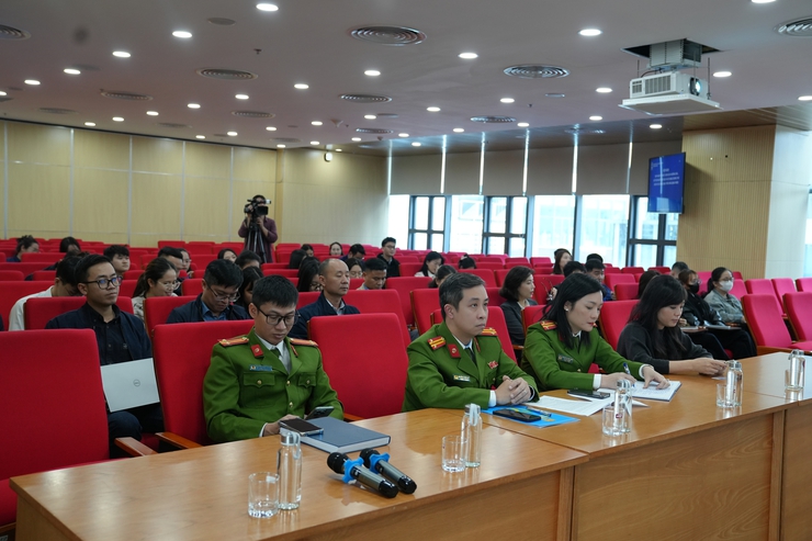 Tập huấn triển khai Chiến dịch hướng dẫn người dân tạo và sử dụng chữ ký số trên ứng dụng VNeID- Ảnh 1.