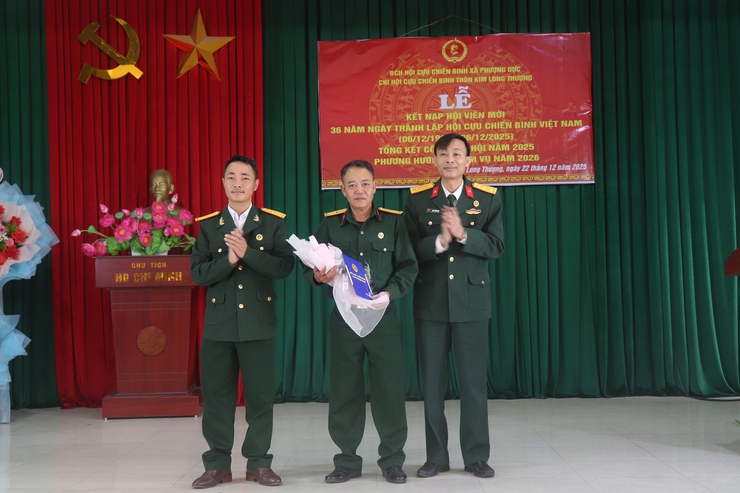 CHI HỘI CỰU CHIẾN BINH THÔN KIM LONG THƯỢNG: PHÁT HUY TRUYỀN THỐNG, XÂY DỰNG QUÊ HƯƠNG GIÀU ĐẸP- Ảnh 1.