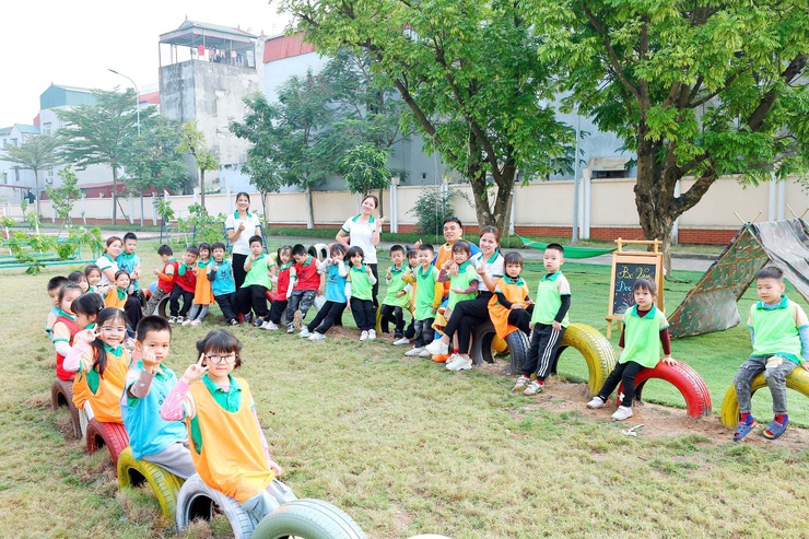 HOẠT ĐỘNG KIẾN TẬP CHUYÊN ĐỀ: "BỒI DƯỠNG KIẾN THỨC VSATTP, GIÁO DỤC DINH DƯỠNG KẾT HỢP VẬN ĐỘNG NHẰM PHÁT TRIỂN THỂ CHẤT CÂN ĐỐI CHO TRẺ” NĂM HỌC 2025 -2026- Ảnh 14.