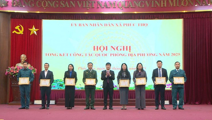 Phát huy truyền thống 81 năm Ngày thành lập Quân đội Nhân dân Việt Nam, Phúc Thọ hoàn thành tốt nhiệm vụ quốc phòng địa phương- Ảnh 5.