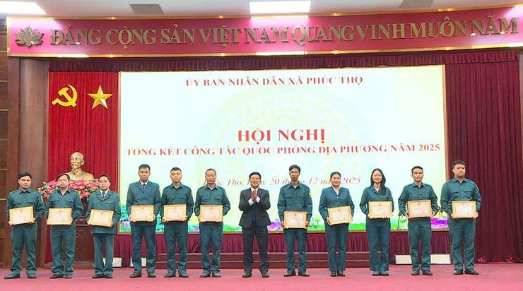 Xã Phúc Thọ tổng kết công tác quốc phòng địa phương và xây dựng nền quốc phòng toàn dân năm 2025- Ảnh 8.