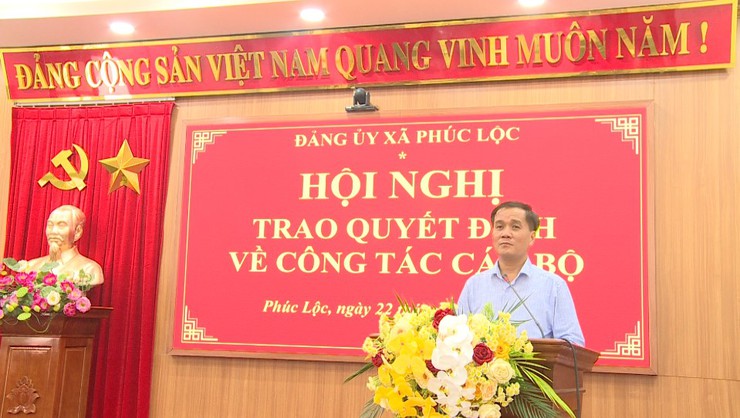 Ban Thường vụ Đảng uỷ xã Phúc Lộc tổ chức Hội nghị trao Quyết định về công tác cán bộ- Ảnh 1.