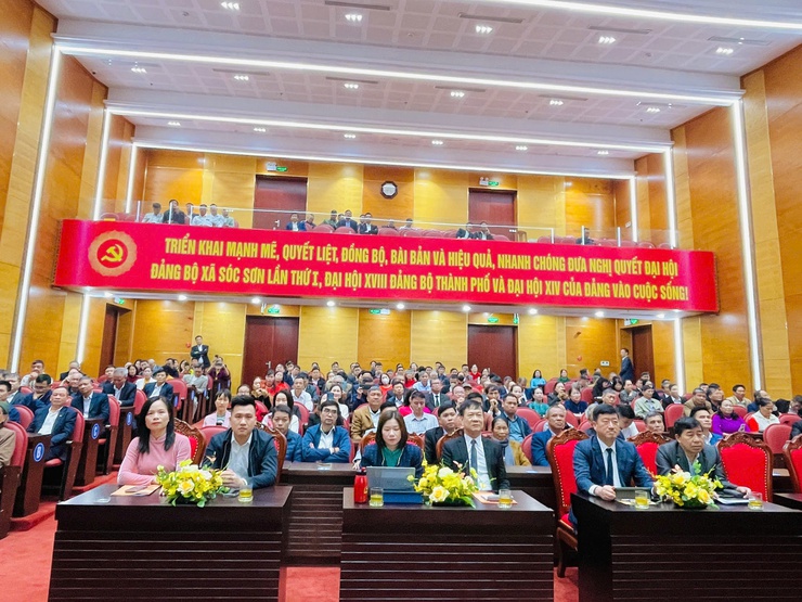 XÃ SÓC SƠN TỔNG KẾT PHONG TRÀO “TDĐKXDĐSVH” NĂM 2025, TRIỂN KHAI NHIỆM VỤ TRỌNG TÂM NĂM 2026. TRAO GIẢI CUỘC THI THIẾT KẾ LOGO XÃ SÓC SƠN.- Ảnh 1.