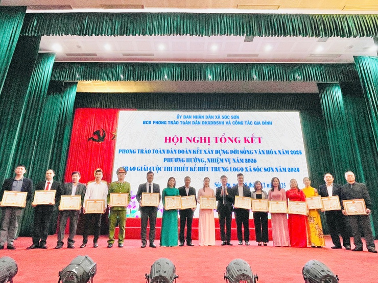 XÃ SÓC SƠN TỔNG KẾT PHONG TRÀO “TDĐKXDĐSVH” NĂM 2025, TRIỂN KHAI NHIỆM VỤ TRỌNG TÂM NĂM 2026. TRAO GIẢI CUỘC THI THIẾT KẾ LOGO XÃ SÓC SƠN.- Ảnh 6.
