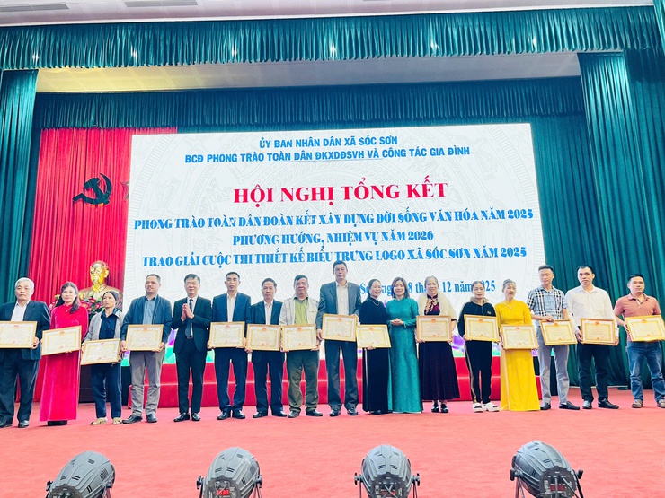 XÃ SÓC SƠN TỔNG KẾT PHONG TRÀO “TDĐKXDĐSVH” NĂM 2025, TRIỂN KHAI NHIỆM VỤ TRỌNG TÂM NĂM 2026. TRAO GIẢI CUỘC THI THIẾT KẾ LOGO XÃ SÓC SƠN.- Ảnh 9.