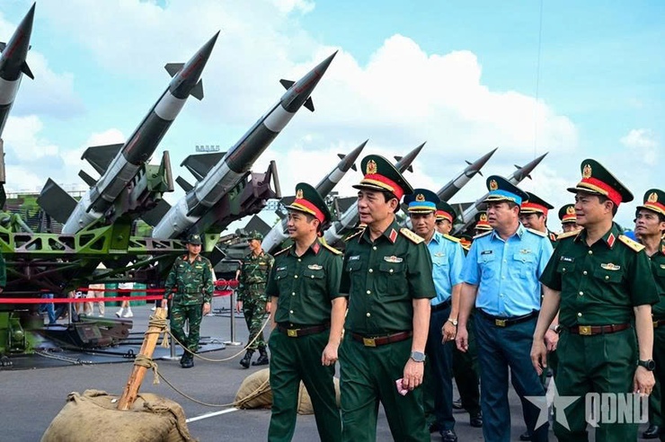 Phát huy truyền thống Quân đội anh hùng trong giai đoạn phát triển mới- Ảnh 3.