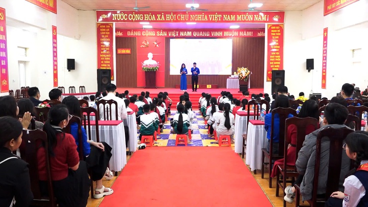 CHUNG KHẢO CUỘC THI “RUNG CHUÔNG VÀNG”
TRAO GIẢI CUỘC THI THIẾT KẾ VIDEO CHÀO MỪNG KỶ NIỆM 81 NĂM NGÀY THÀNH LẬP QĐND VIỆT NAM- Ảnh 2.