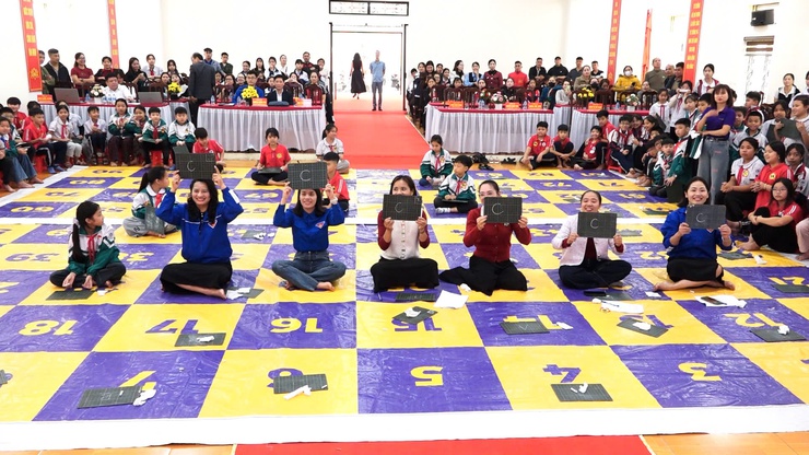 CHUNG KHẢO CUỘC THI “RUNG CHUÔNG VÀNG”
TRAO GIẢI CUỘC THI THIẾT KẾ VIDEO CHÀO MỪNG KỶ NIỆM 81 NĂM NGÀY THÀNH LẬP QĐND VIỆT NAM- Ảnh 10.