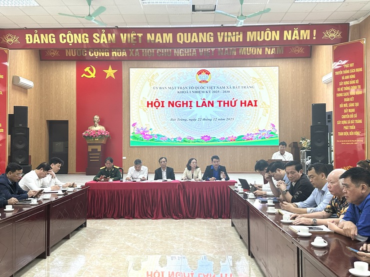 Hội nghị Ủy ban MTTQ xã Bát Tràng lần thứ hai: Phát huy vai trò nòng cốt trong xây dựng khối đại đoàn kết toàn dân- Ảnh 1.