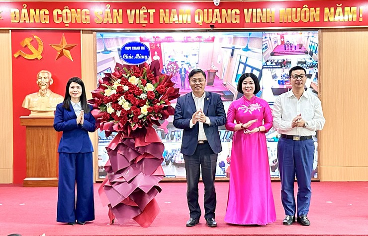 Xã Đại Thanh ra mắt hệ thống họp trực tuyến đến 41 điểm cầu cơ sở- Ảnh 3.