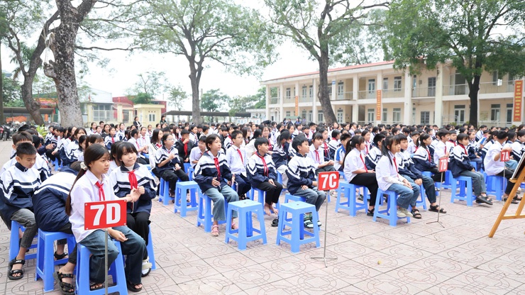 "Câu chuyện thời hoa lửa" – Khi lịch sử sống dậy trong trái tim học sinh THCS Mỹ Hưng- Ảnh 2.