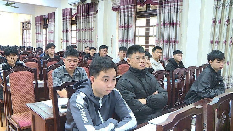 Khai giảng lớp Bồi dưỡng nhận thức về Đảng cho thanh niên tình nguyện nhập ngũ và thực hiện nghĩa vụ tham gia Công an nhân dân năm 2026- Ảnh 3.