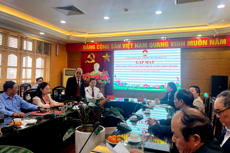 Phường Thanh Xuân gặp mặt đồng bào công giáo nhân dịp Lễ Giáng sinh năm 2025- Ảnh 2.