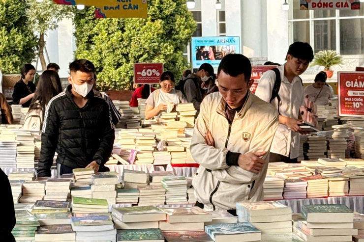 Hội chợ sách phường Thanh Xuân năm 2025- Ảnh 5.